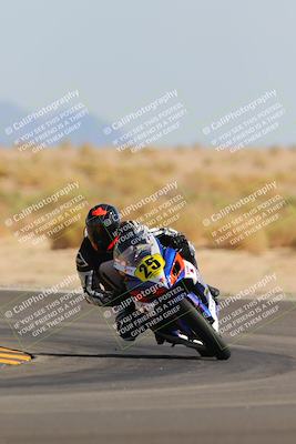 media/Oct-08-2022-SoCal Trackdays (Sat) [[1fc3beec89]]/Turn 16 (125pm)/